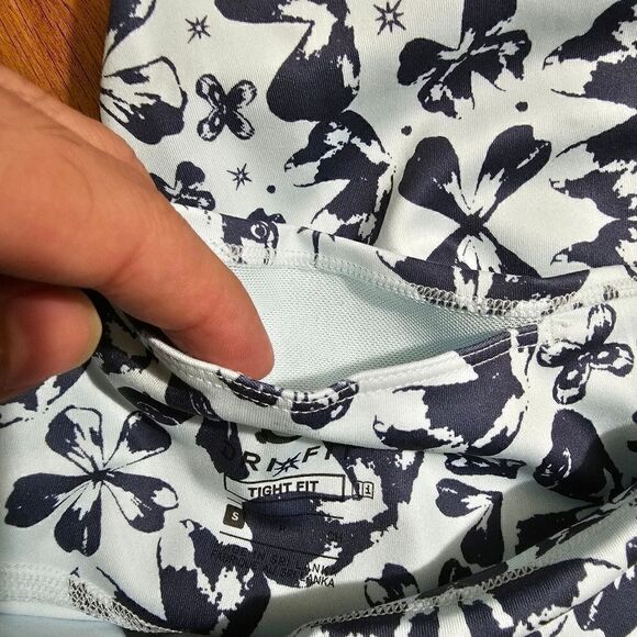 Nike One Tight Fit Shorts Women's Recreation Club RARE Edition Size Small DM1571 - Picture 9 of 9